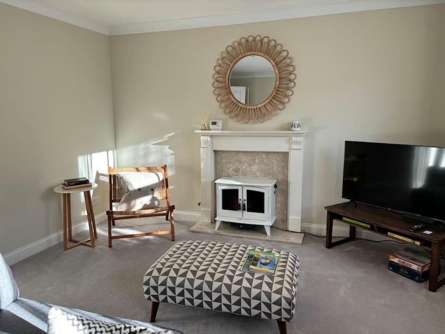 Central Village Cottage, The Corders Moreton-in-Marsh Екстериор снимка
