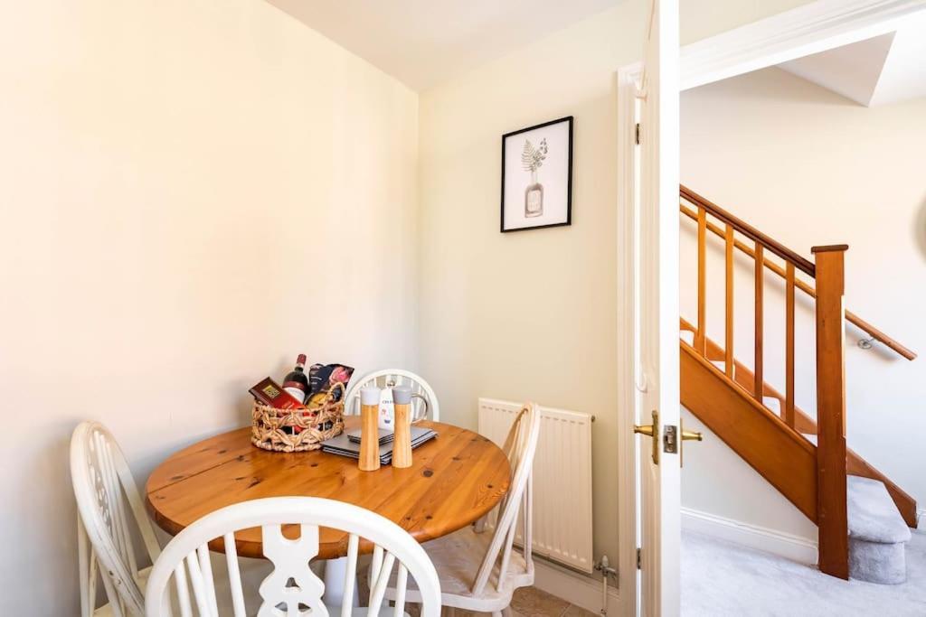 Central Village Cottage, The Corders Moreton-in-Marsh Екстериор снимка